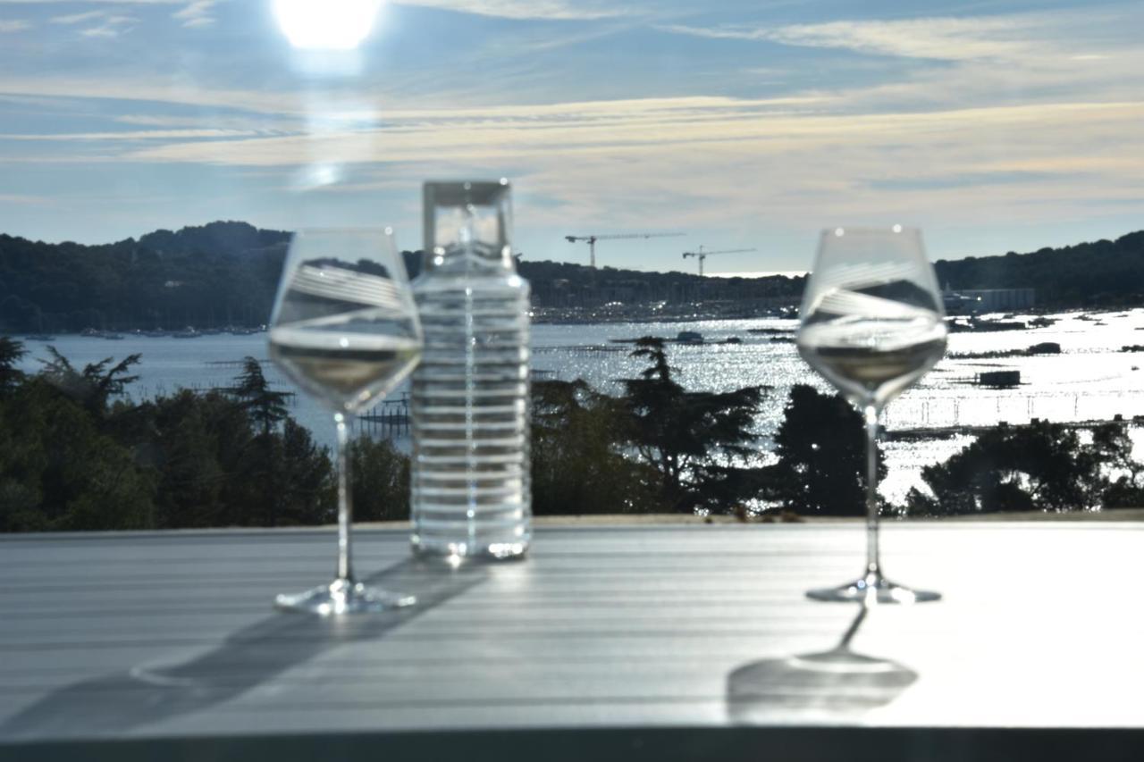 Studio Avec Vue Mer Et Terrasse La Seyne-sur-Mer Exterior foto